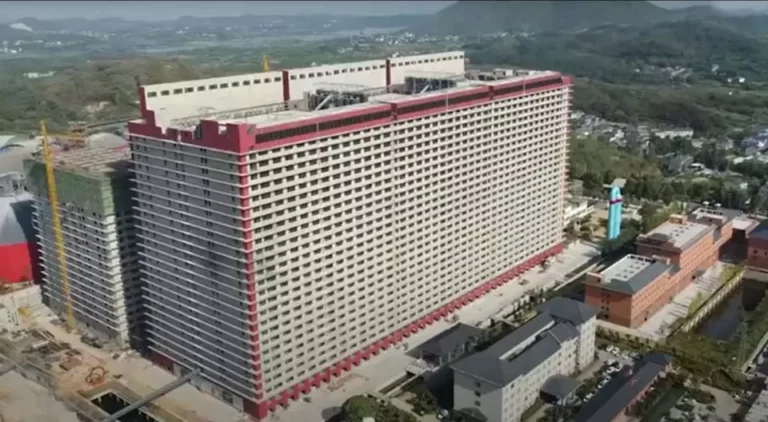 Might a version of China’s 26-story, high-rise pig farm be coming soon to the U.S.?